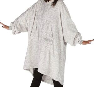 The Comfy Dream Gray Women's Poncho
